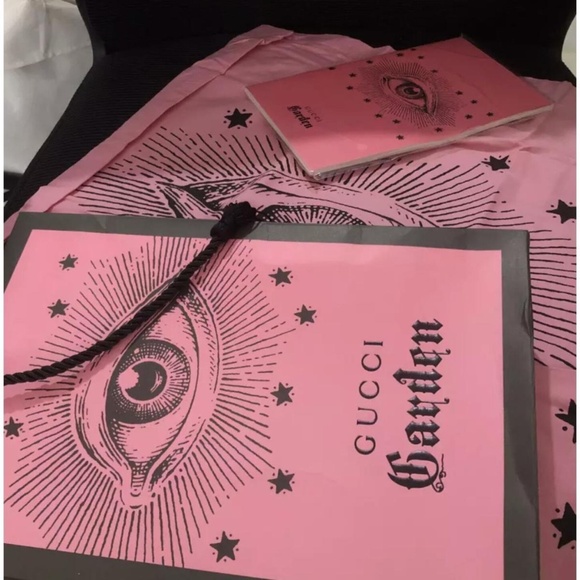 NIP Gucci Novelty Tote Bag Bundle includes Notebook and Gift Shopping Bag Pink - Picture 5 of 7